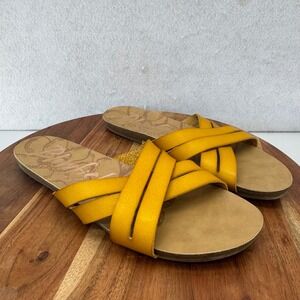 Blowfish Malibu Yellow Criss‎ Cross Sandals Slides Comfort Casual Size 10